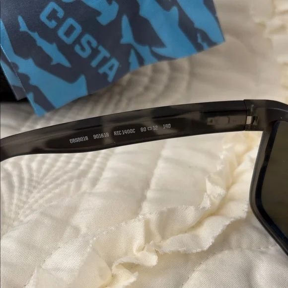 LIKE NEW! Costa xOcearch Rinconcito Polarized Sunglasses with case and cloth - Picture 3 of 9